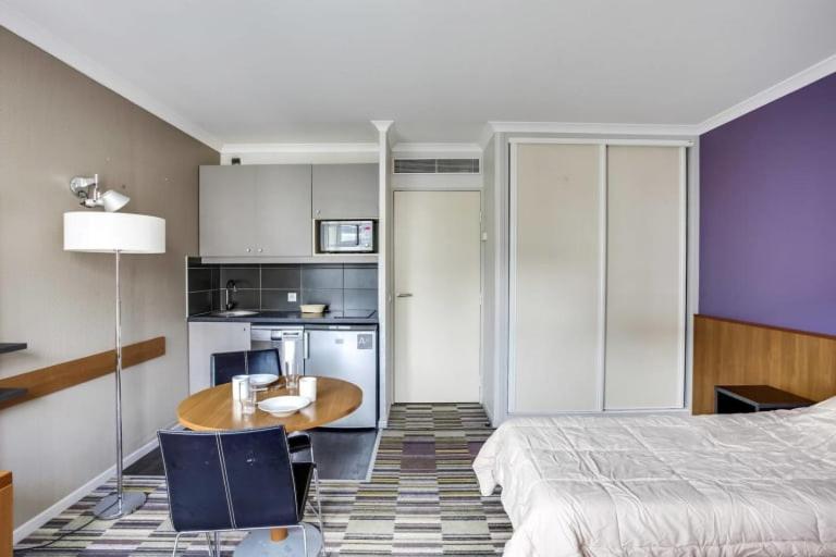 Guestready - Studio Cosy Pres Du Metro Issy-les-Moulineaux Bagian luar foto
