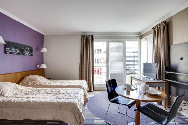 Guestready - Studio Cosy Pres Du Metro Issy-les-Moulineaux Bagian luar foto